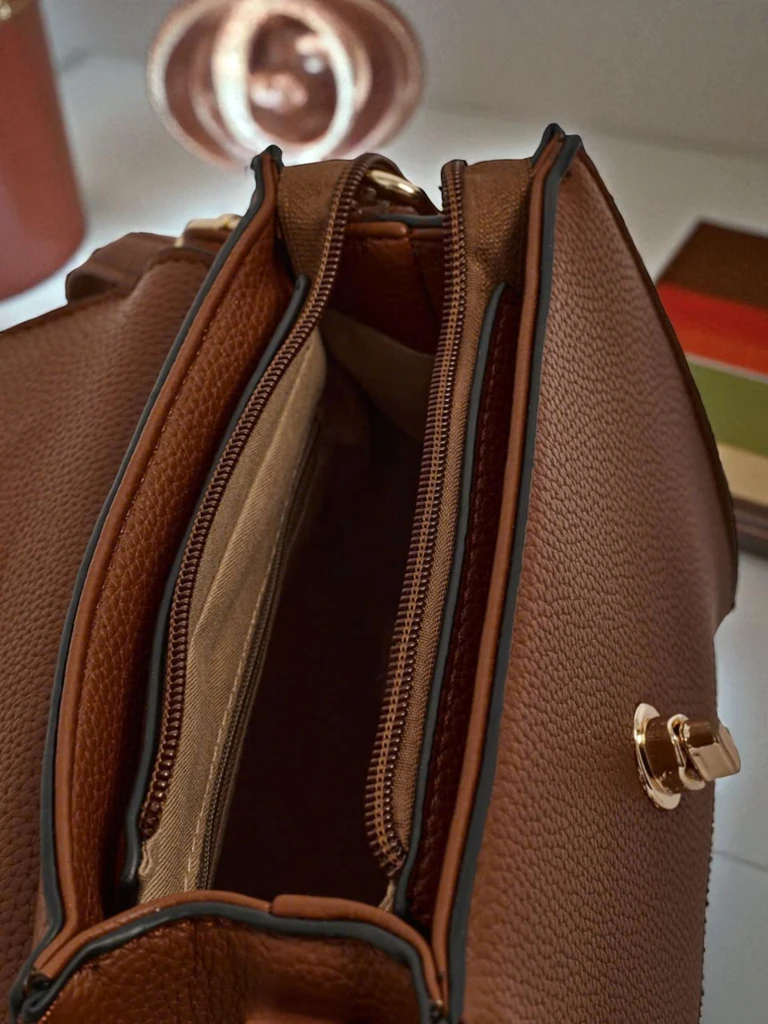 Чанта Camelia от еко кожа и велур