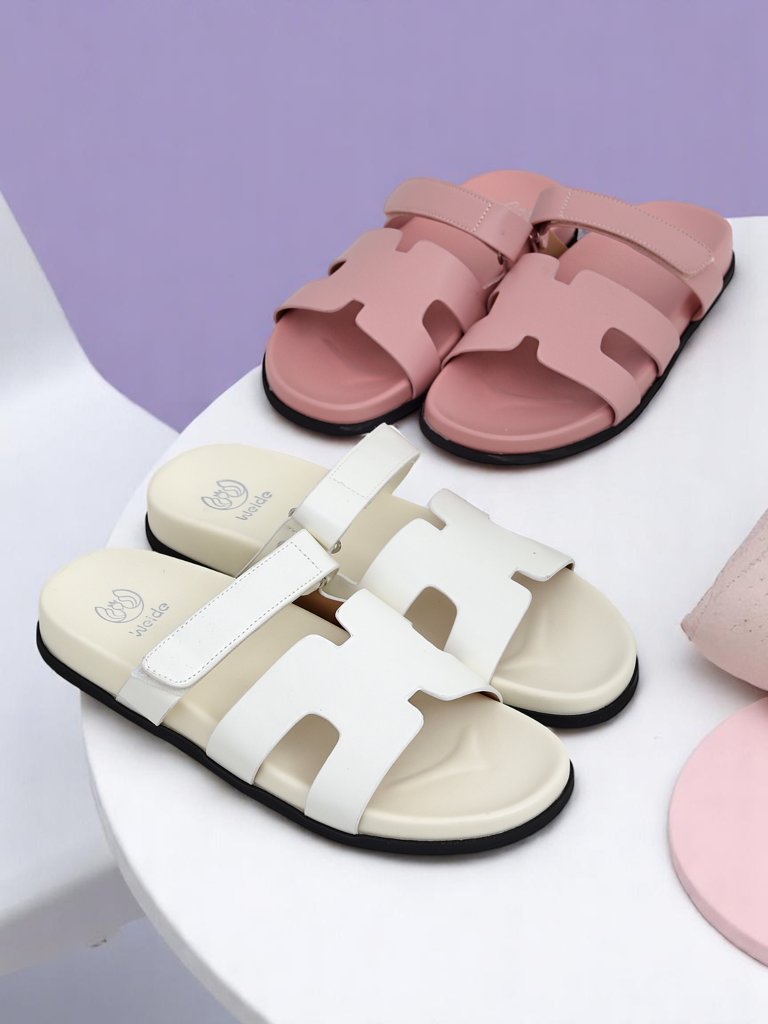 Royalfashion Дамски чехли с равна подметка Arian