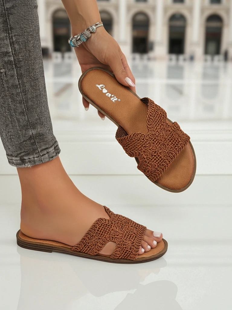 Rpyalfashion Дамски чехли с декоративна каишка Braida