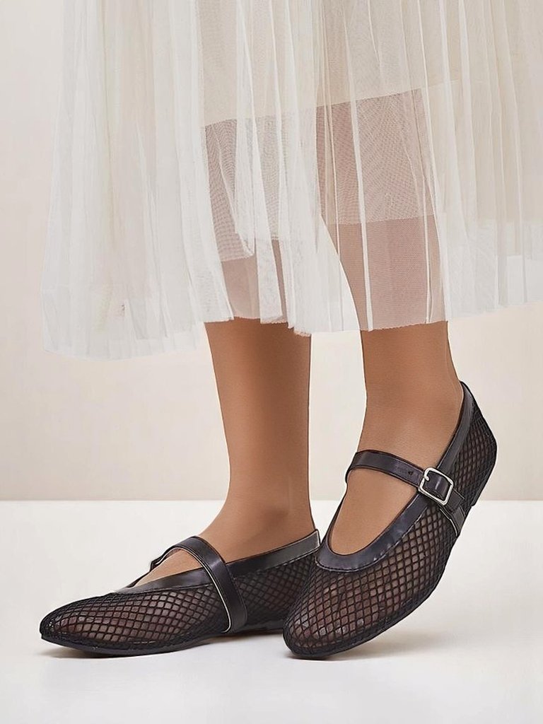 Royalfashion дамски ажурни балеринки с каишка Naommi