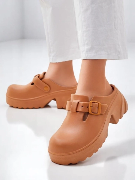 Royalfashion дамски сандали с гумени токчета Voxones