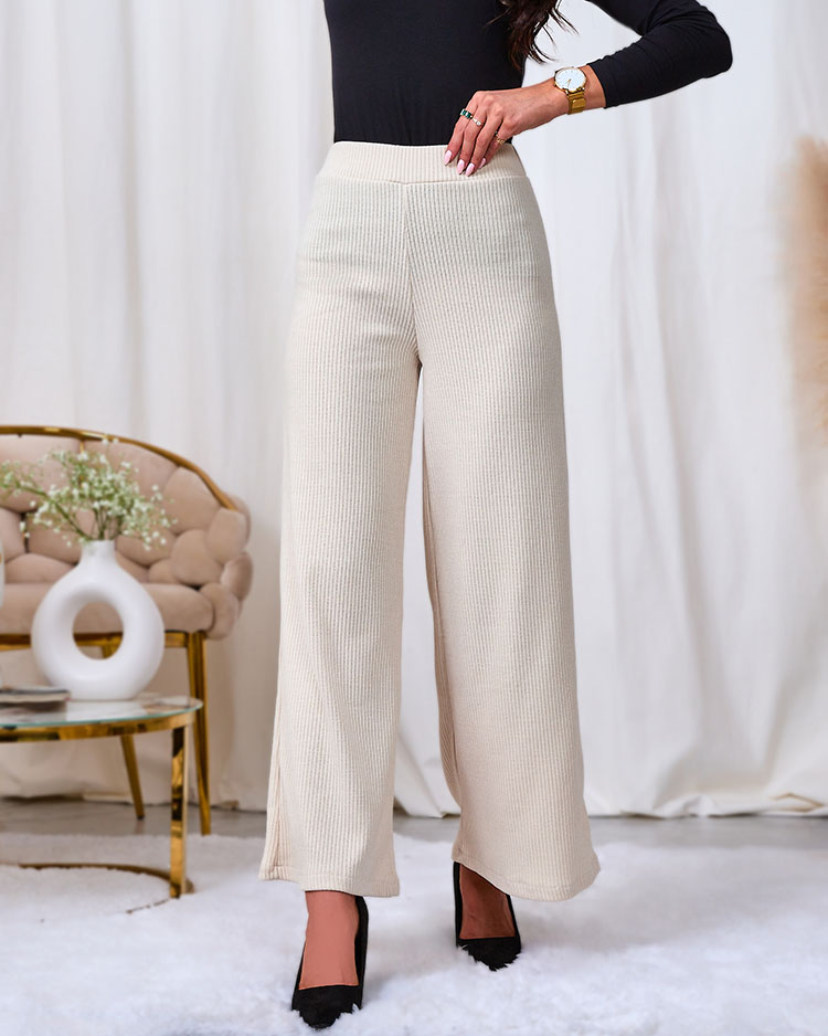 Royalfashion Кремав широк дамски панталон с ребра