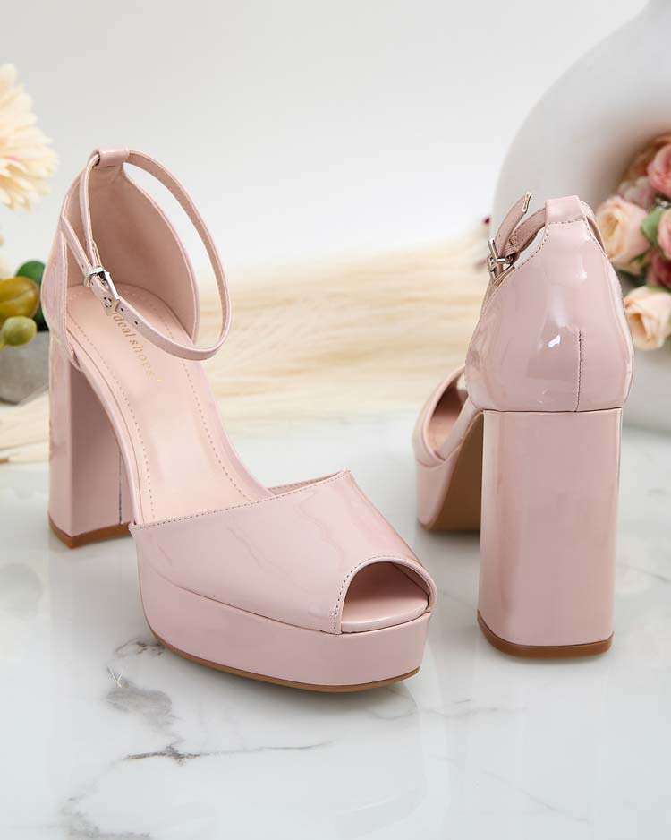 Royalfashion Дамски сандали Lefeyoa с лакиран ток