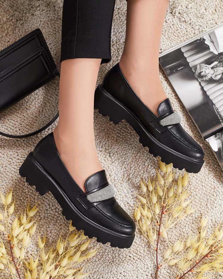 Royalfashion Дамски мокасини с циркони Emerne