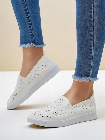 Royalfashion Ажурни дамски обувки без връзки Mayla