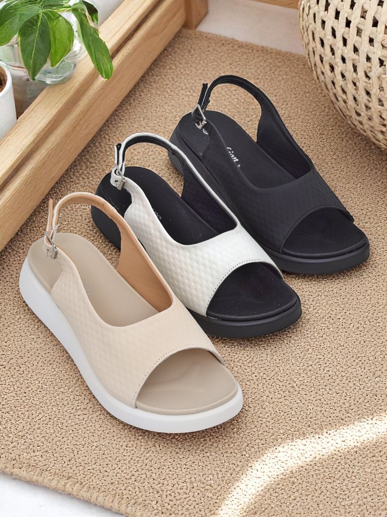 Royalfashion Дамски сандали на по-дебела подметка Riva