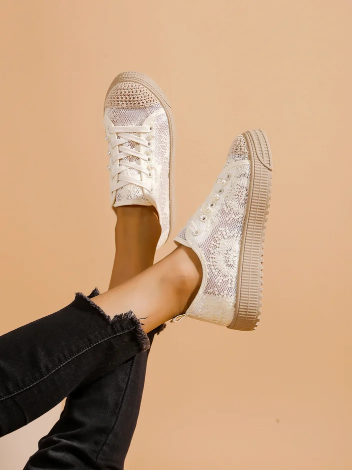 Royalfashion Женски маратонки с дантела и пайети Nille