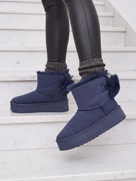 Royalfashion Дамски ботуши a'la snow boots в черно Goroggo