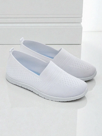 Бели дамски балерини Ariadne от дишаща материя на равна подметка