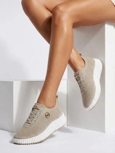 Royalfashion Спортни перфорирани маратонки за жени Tobin