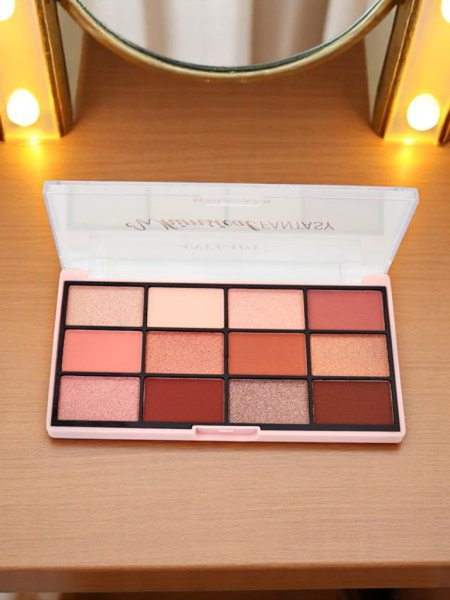 ANYLADY Палитра от 12 сенки за очи с брокатени и матови завършеци Шампанско Руби Гламур