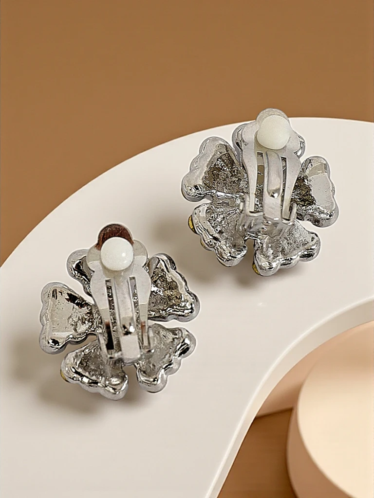 Royalfashion Дамски клипс обеци с цирконии