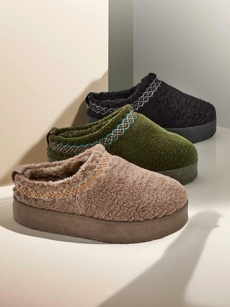 Royalfashion Къси дамски снежни ботуши Sesele