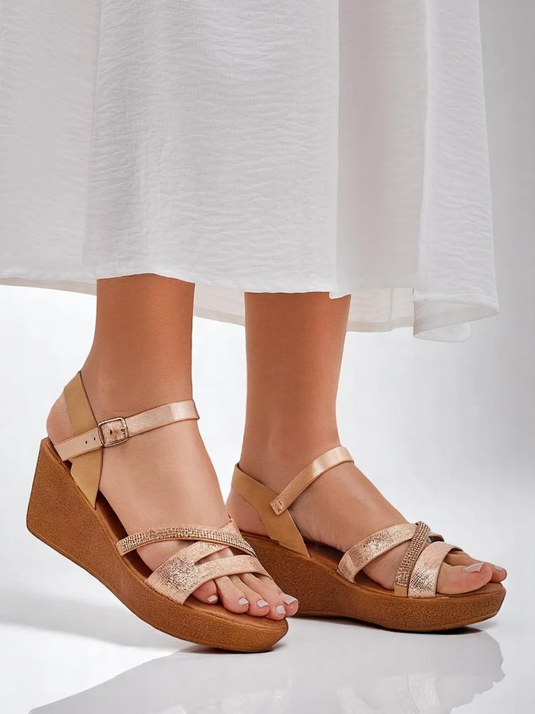 Обувки на ток сребристо с камъни и брокат Eclat