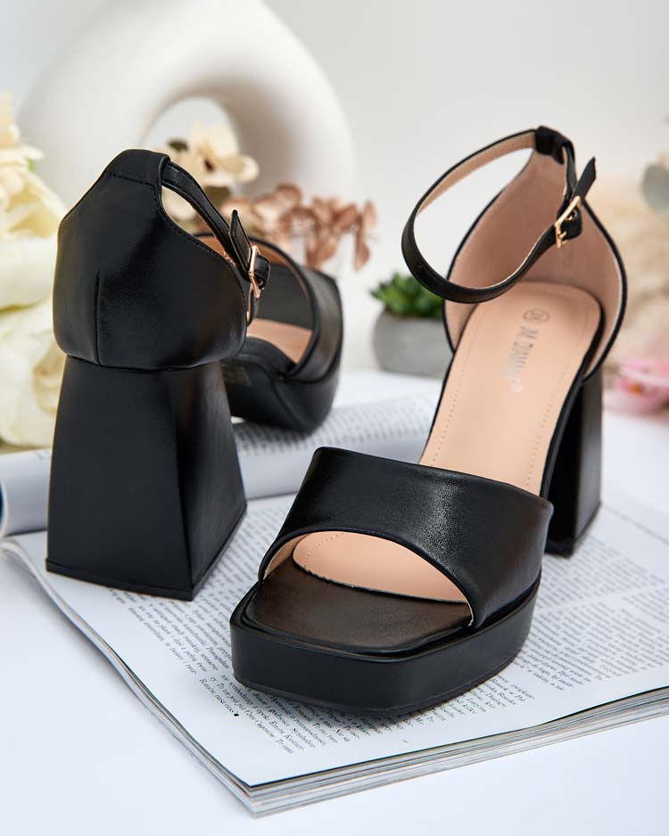 Royalfashion Дамски сандали Linn