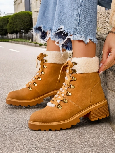 Дамски ботуши Trapper на Royalfashion Sawoli