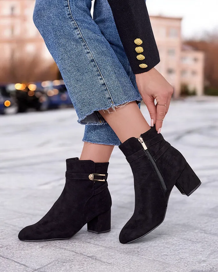 Дамски ботуши на Royalfashion Линомо на глезена