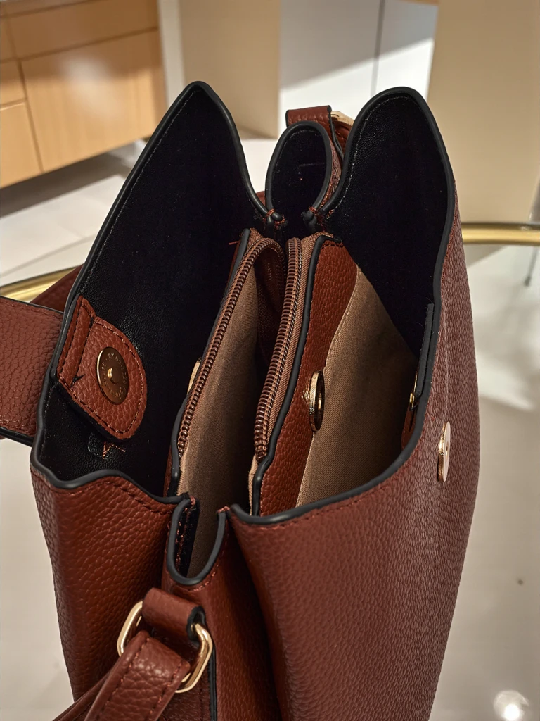 Малка дамска чанта от еко кожа Narias