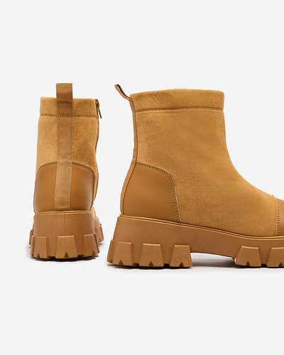 Royalfashion Дамски ботуши с плосък ток в цвят камила Leffoi