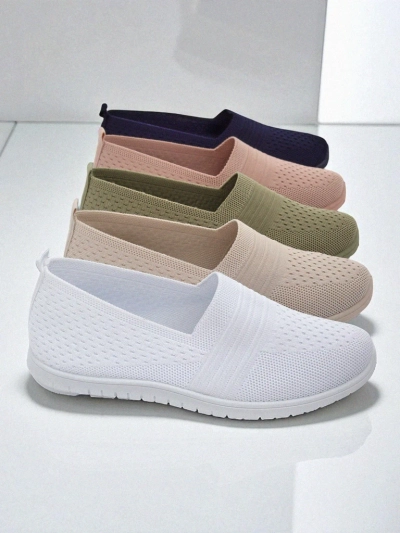 Бели дамски балерини Ariadne от дишаща материя на равна подметка