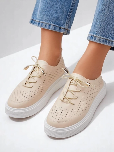 Royalfashion Дамски перфориранни спортни обувки с дантела Vaned