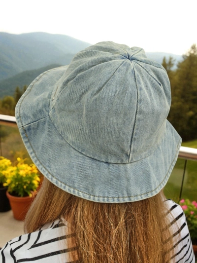Дамска шапка Demetra denim bucket hat – лек полиестерен стил