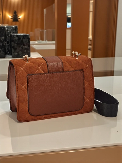 Малка дамска чанта от еко кожа Esmira