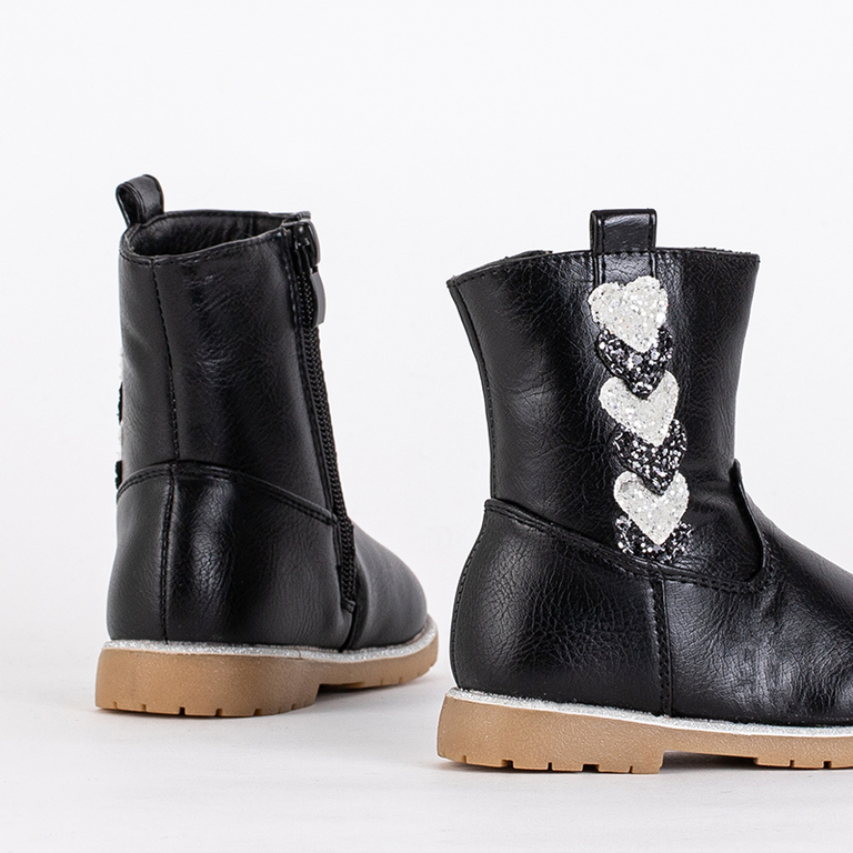 Czarne botki dziewczęce z ozdobną cholewką Nokimi- Obuwie