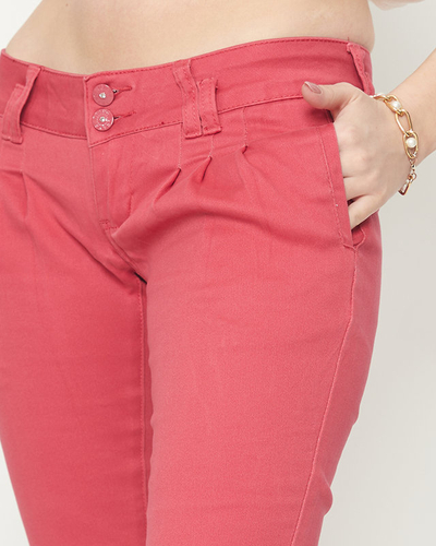 Damskie materiałowe spodnie z niskim stanem w kolorze fuksjowym - Odzież