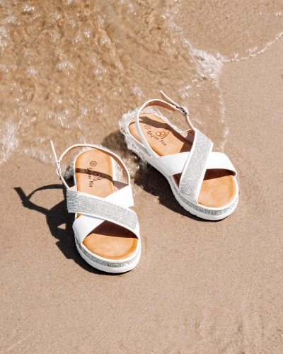 Royalfashion Бели дамски сандали от екокожа с циркони Trikys