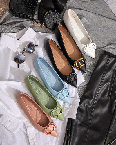 Czarno-złote baleriny damskie w szpic z ozdobą na nosku Manico - Obuwie