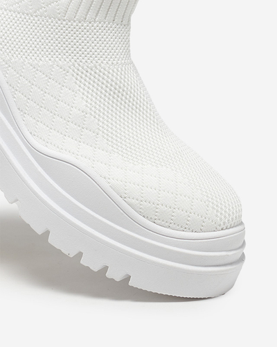 Białe botki damskie na płaskim obcasie Seritis - Obuwie