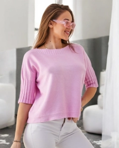 Светло розово