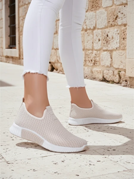 Дамски бежови сникърси Eulalia Slip-On плосък ток плат лято пролет
