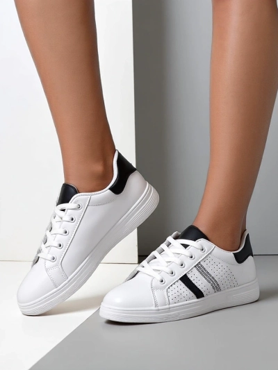 Royalfashion Дамски ажурни маратонки Fortay