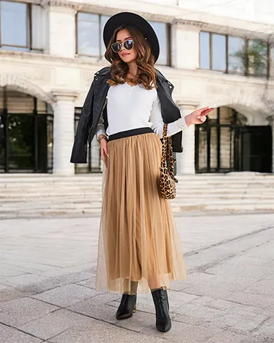 Дамска миди пола Royalfashion с дантела