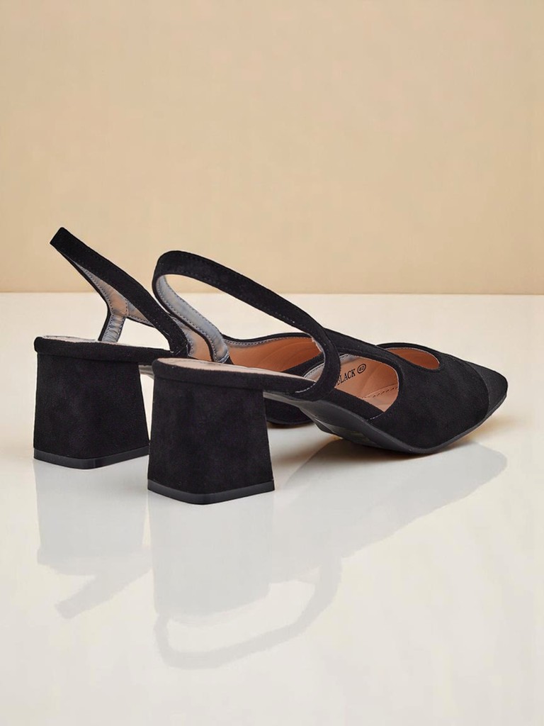 Royalfashion Дамски обувки на нисък ток с декоративен нос Eleganzo