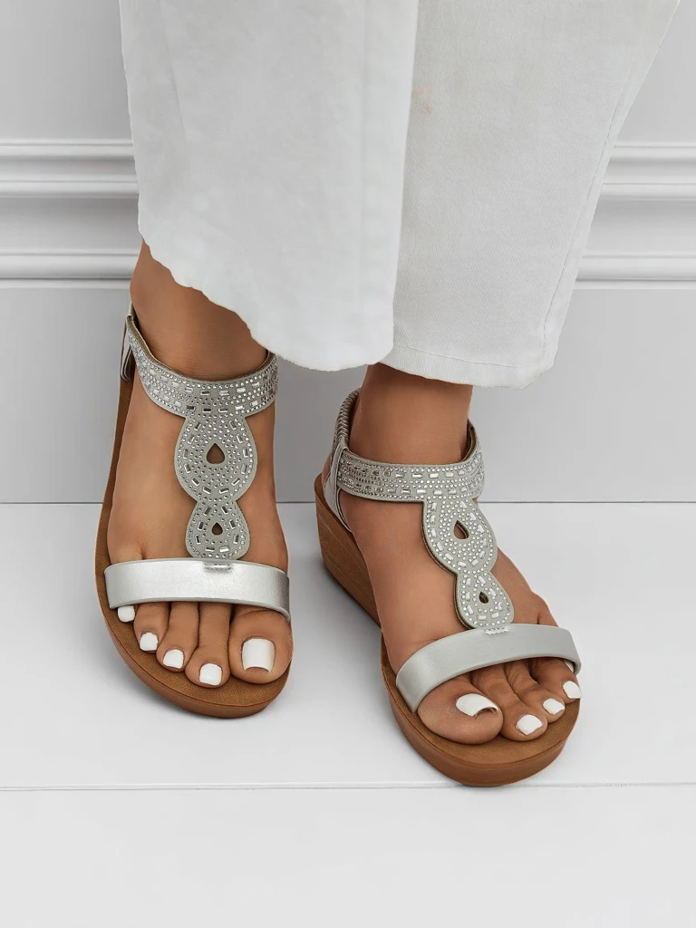 Royalfashion Дамски сандали на платформа с цирконии Agaya