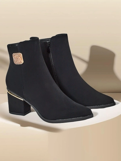 Дамски ботуши на Royalfashion Esolur