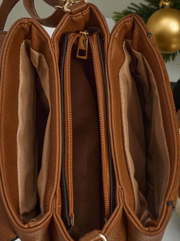 Малка дамска чанта от еко кожа Aurella