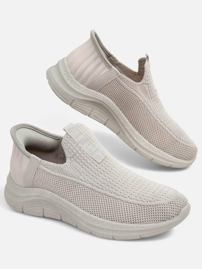 Aurelia Comfort Бежови Дамски Обувки Slip On от Плат с Плосък Ток