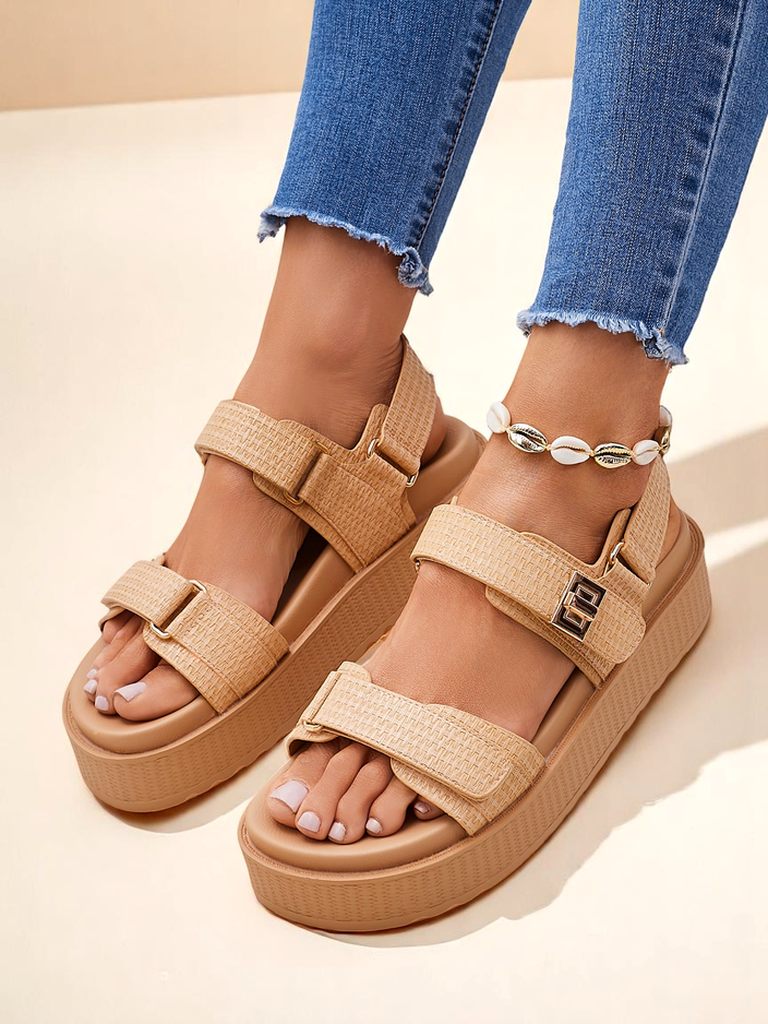 Дамски сандали на платформа Royalfashion Бежови Lavinia – удобно лято