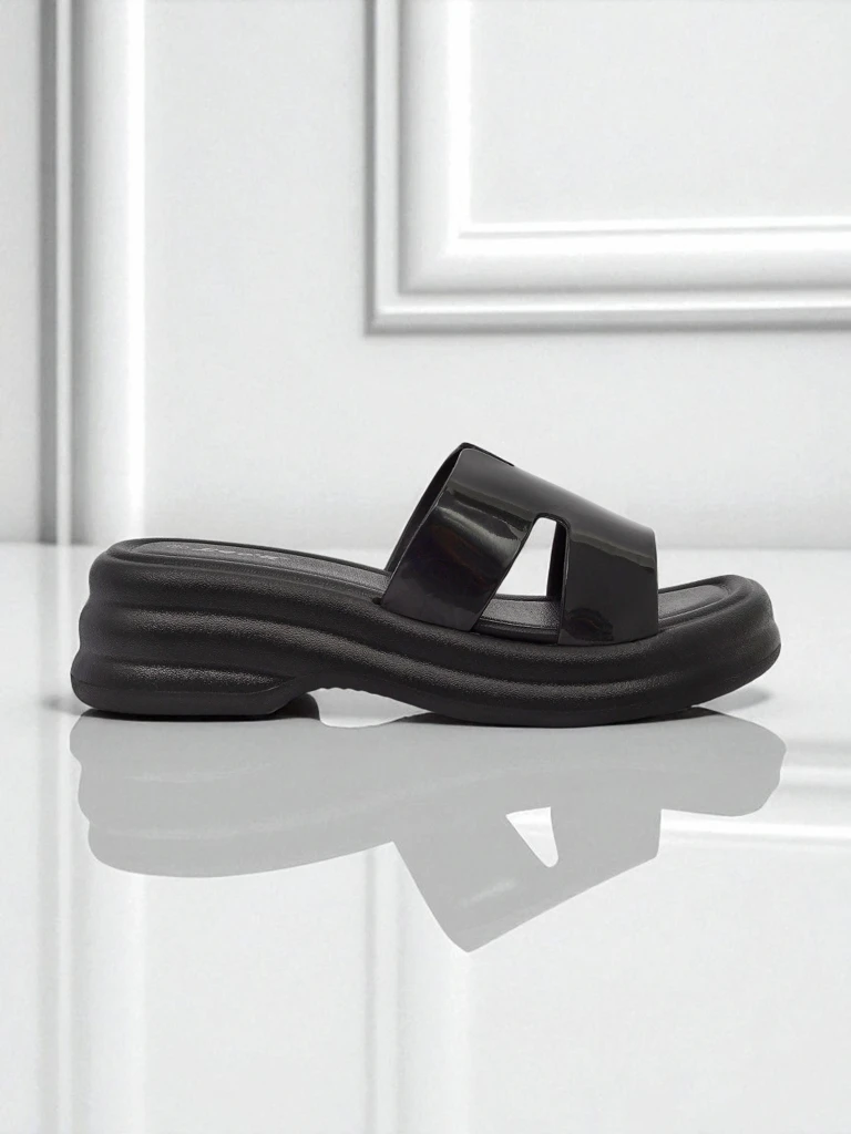 Royalfashion Дамски чехли на по-дебела подметка Nova Gloss