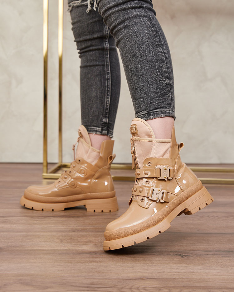 Royalfashion Светлокафяви дамски ботуши Hennobs