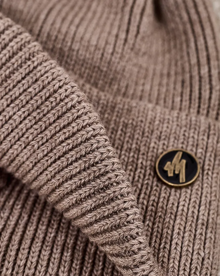 Дамска зимна шапка Royalfashion с помпон