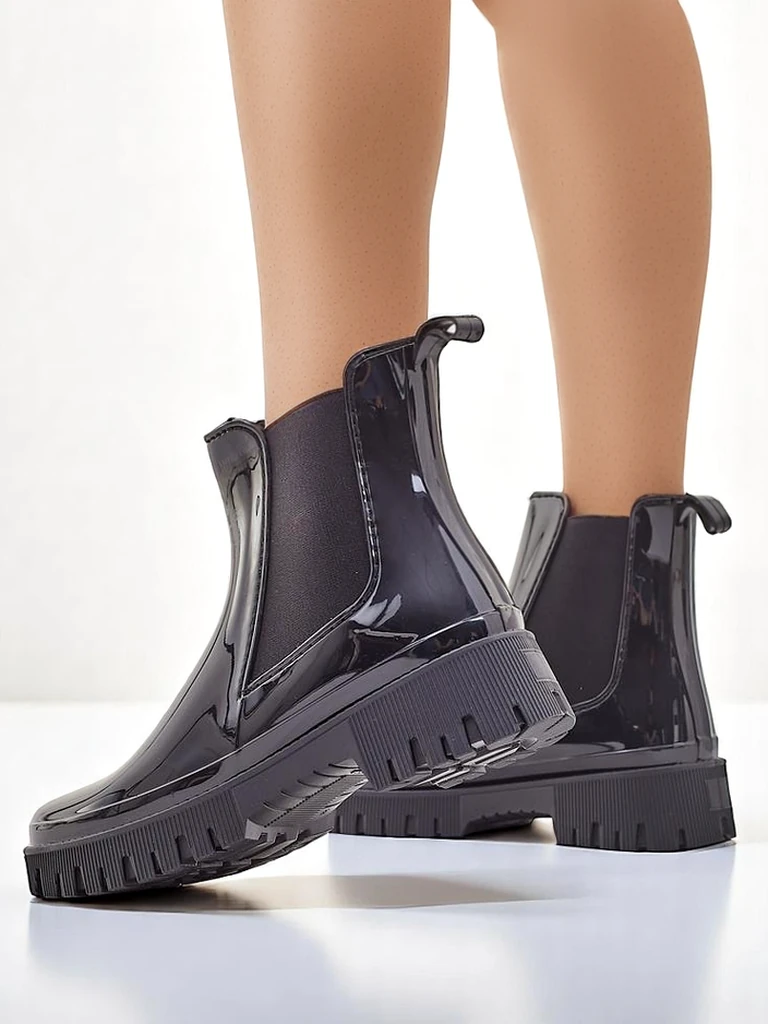 Royalfashion Лакирани дамски гуменки EriEri