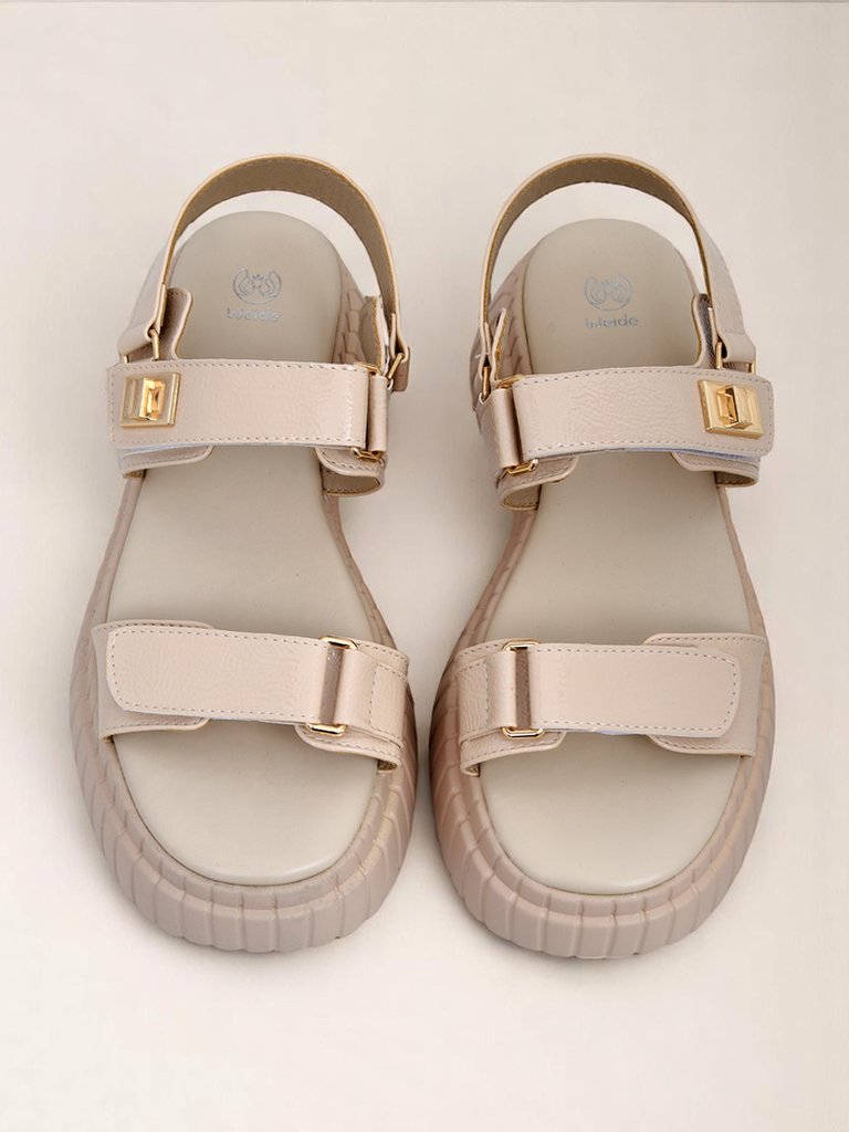 Royalfashion Дамски сандали на по-дебела подметка Aganda