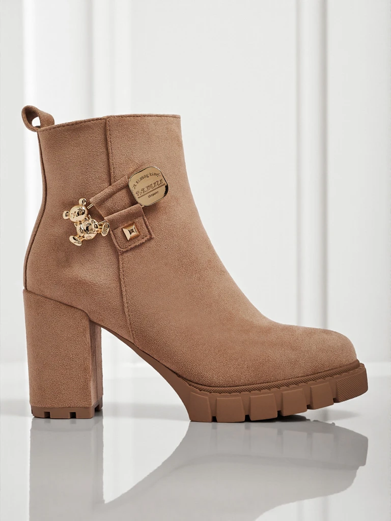 Дамски боти от еко велур на ток Bearr