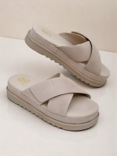 Royalfashion Дамски равни сандали Evre