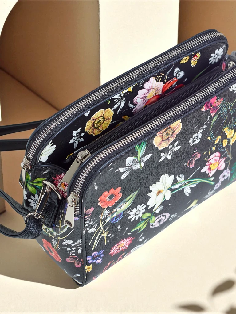 Royalfashion Малка дамска чанта от еко кожа Florentia